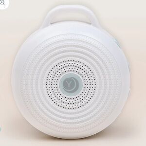 Rohm White Portable Sound Machine by Yogasleep